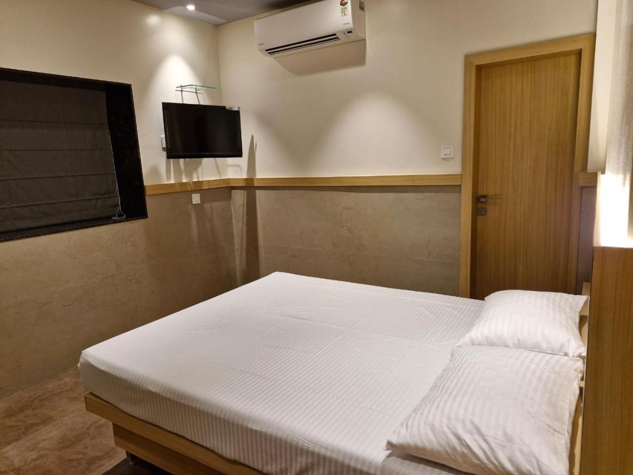Avenue 10 Boutique Hotel Pune Ngoại thất bức ảnh