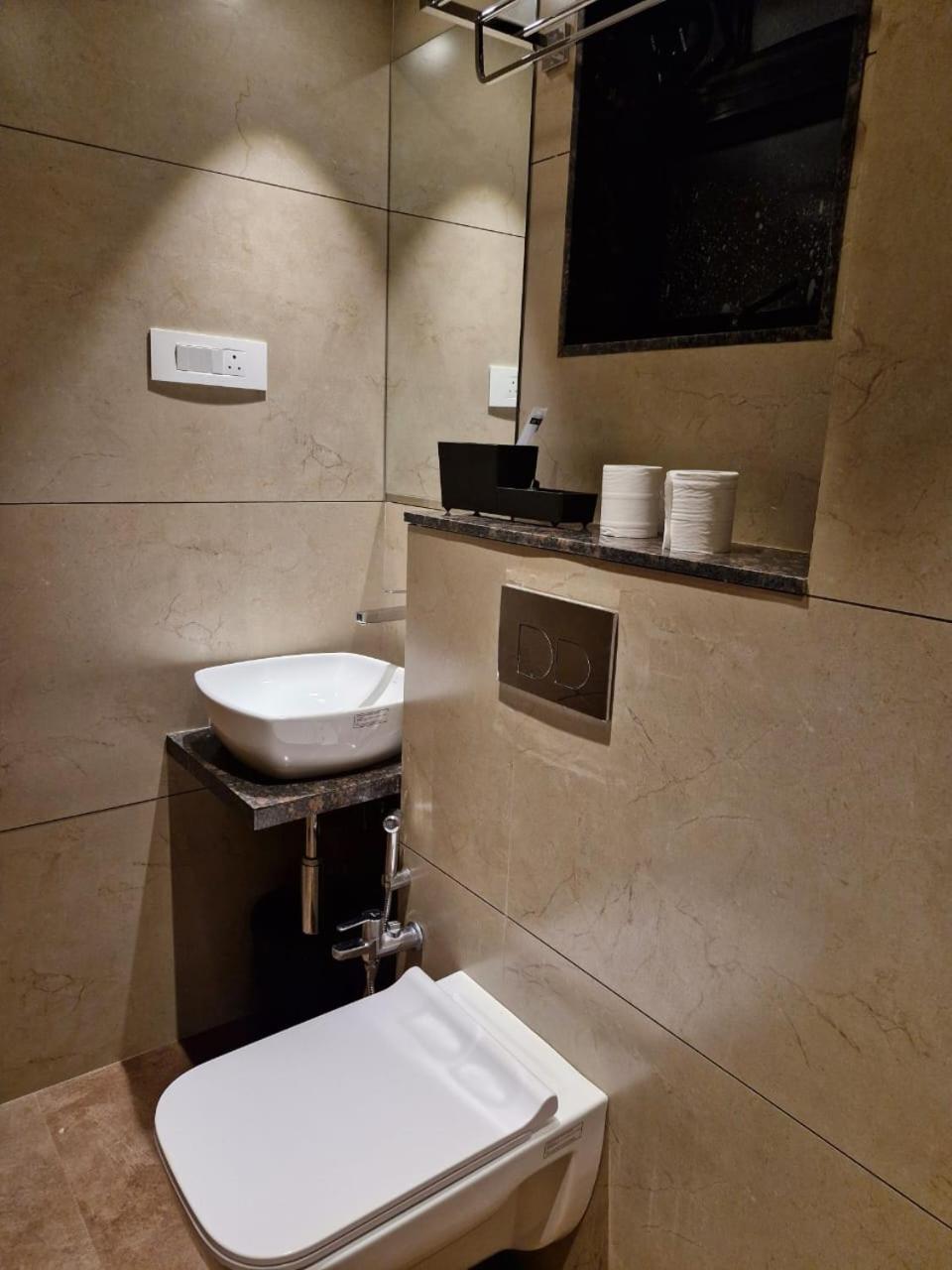 Avenue 10 Boutique Hotel Pune Ngoại thất bức ảnh
